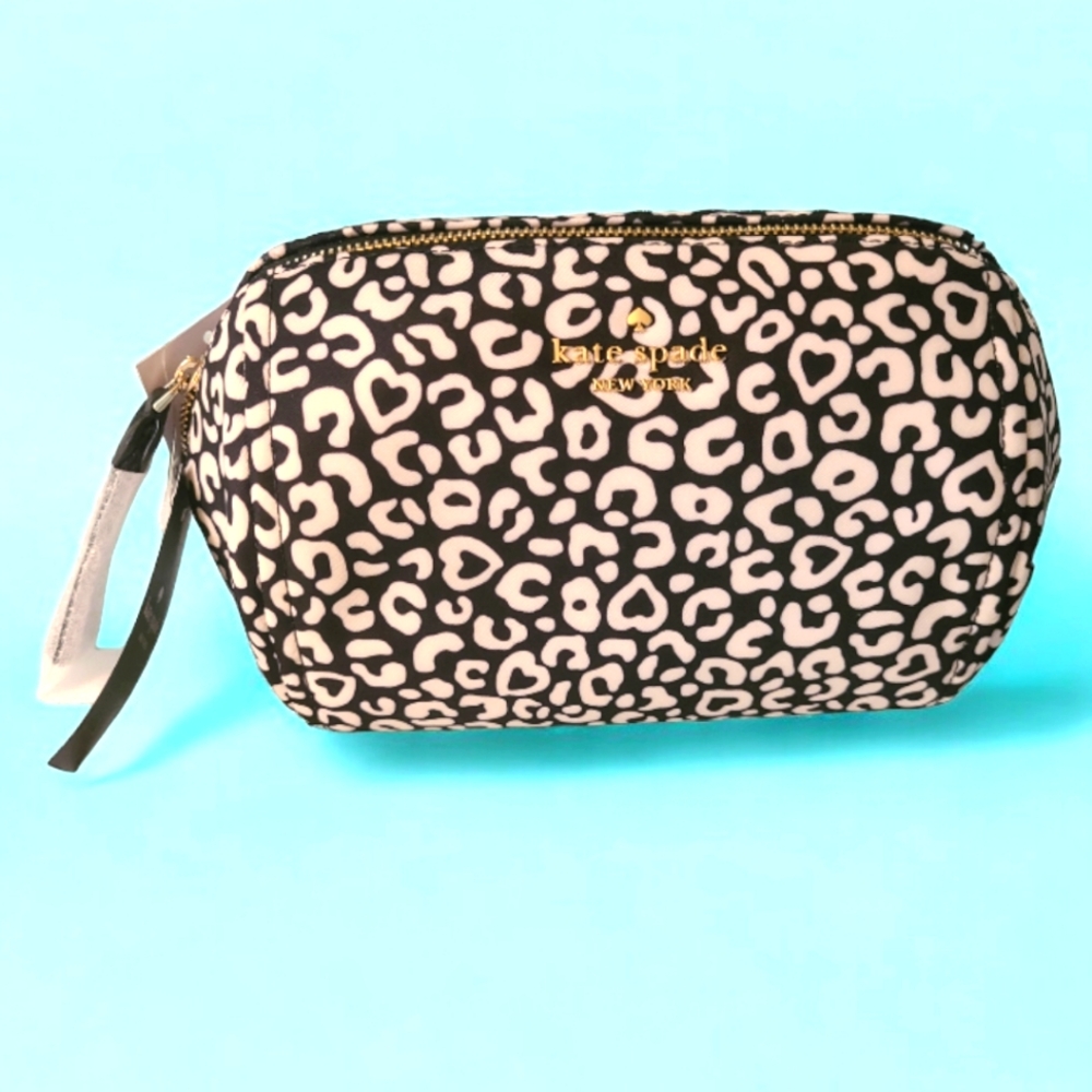 Kate Spade Chelsea Leopard Heart Medium CosmeticCase NWT